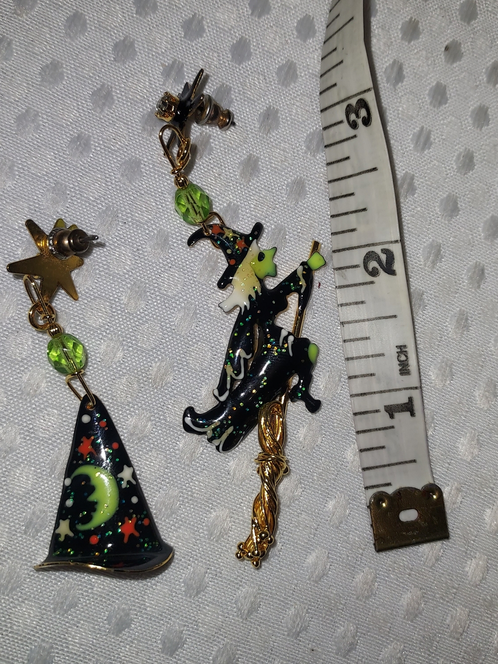 Halloween Witch and Hat Dangle Earrings - Black & Lime Green